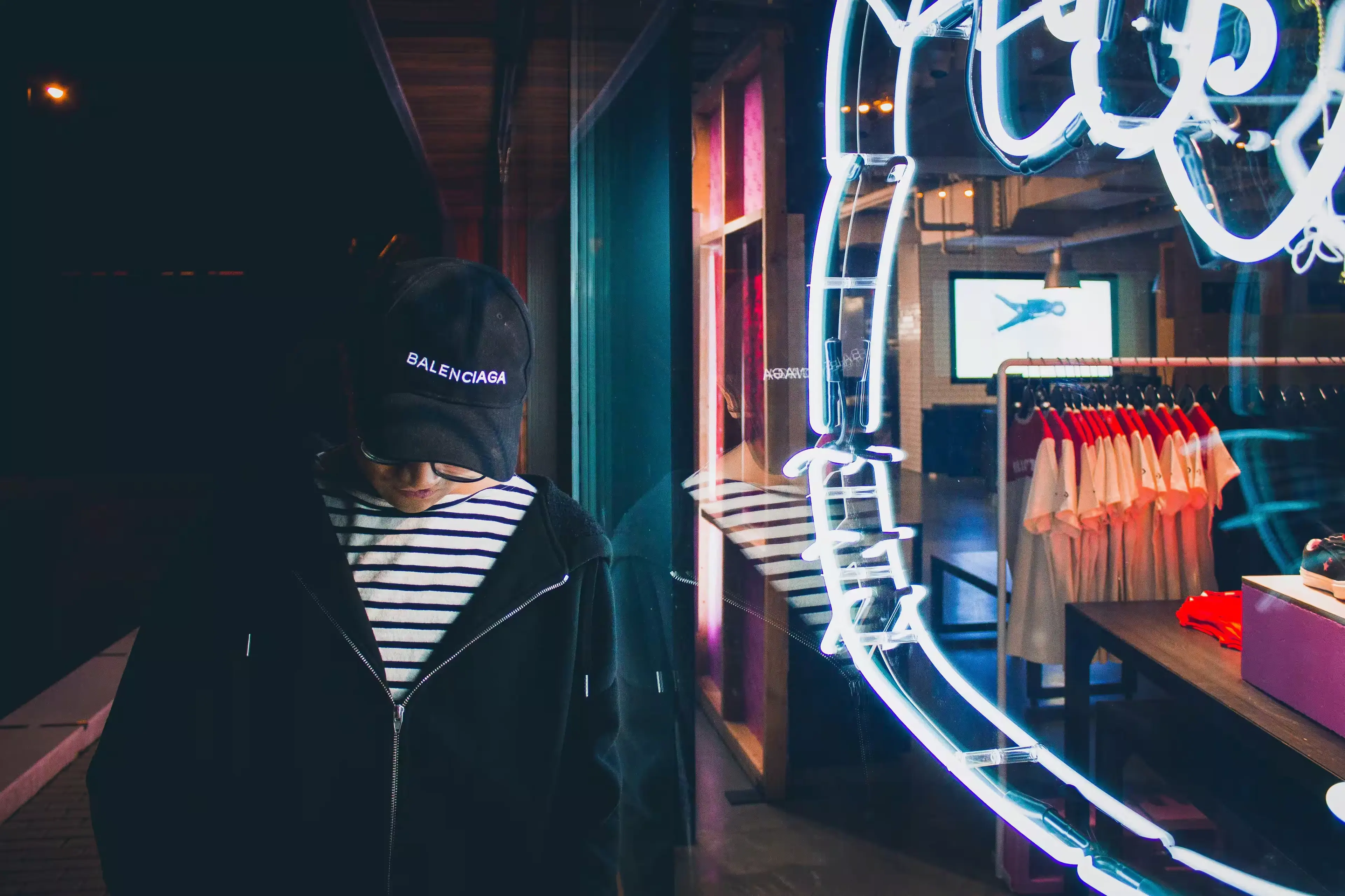 The Impact of E-commerce on the Retail Industry | Invos Global